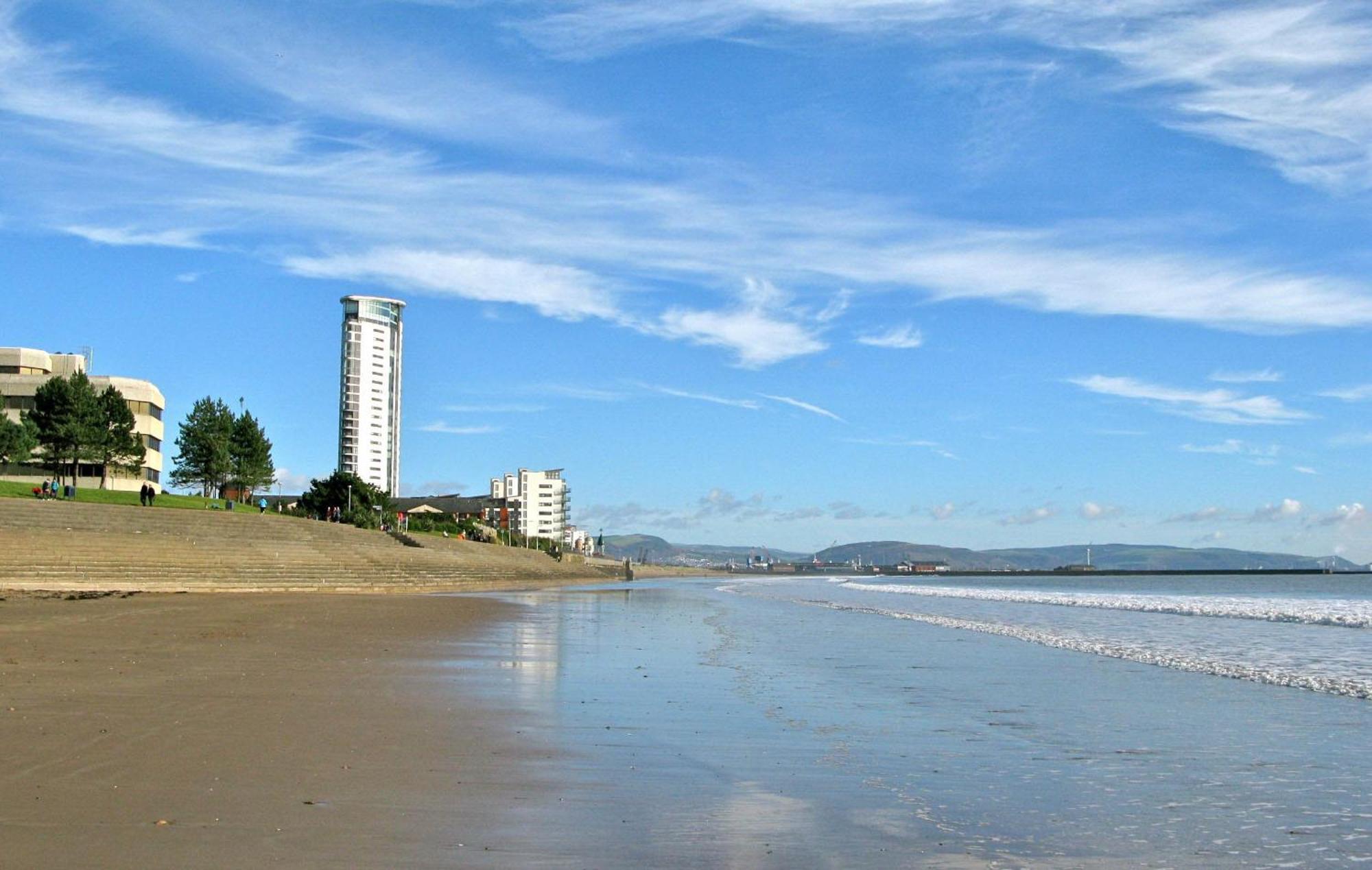 Water Front Apt Walk To The Beach & City Centre Swansea Ngoại thất bức ảnh