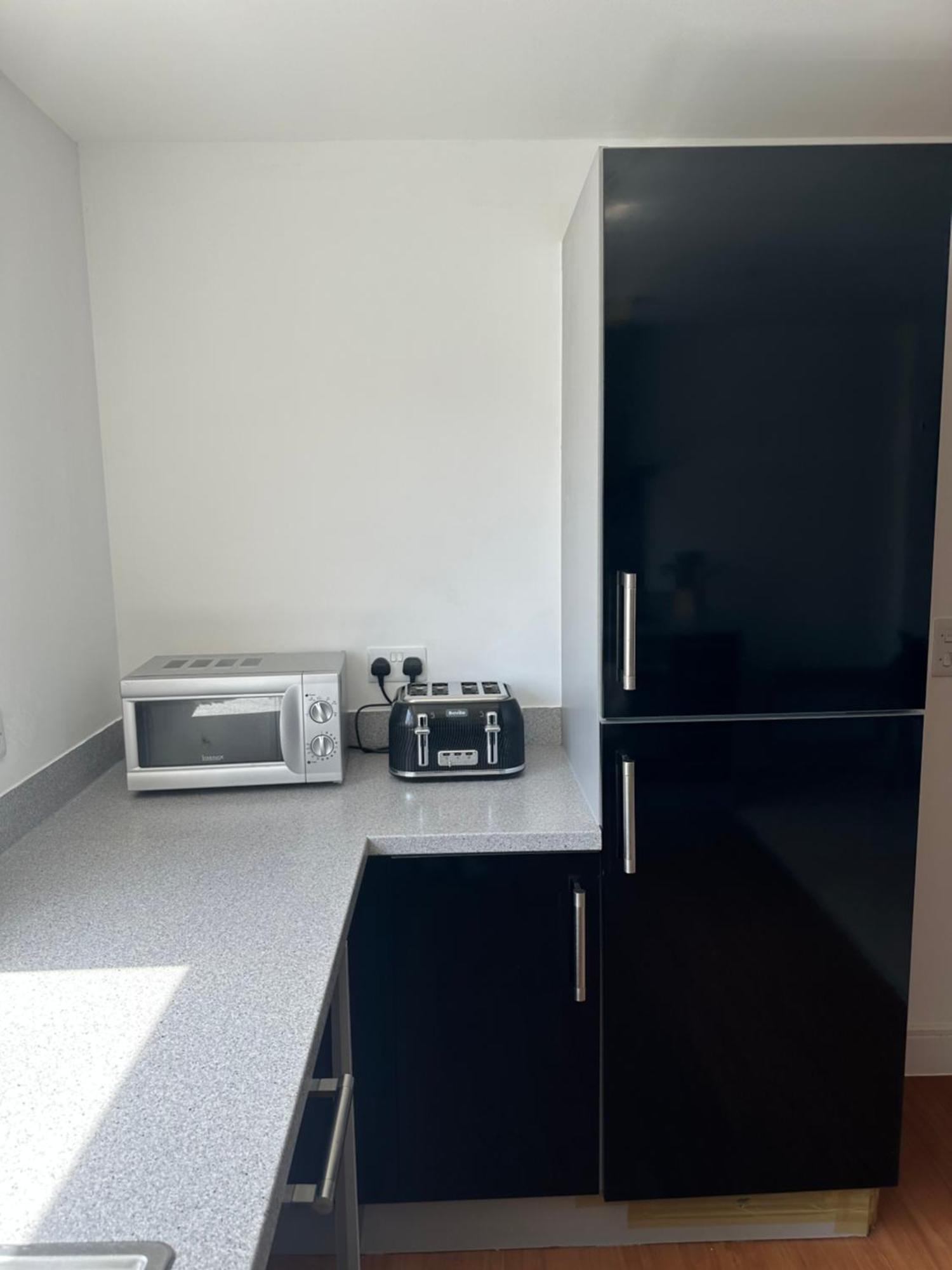 Water Front Apt Walk To The Beach & City Centre Swansea Ngoại thất bức ảnh